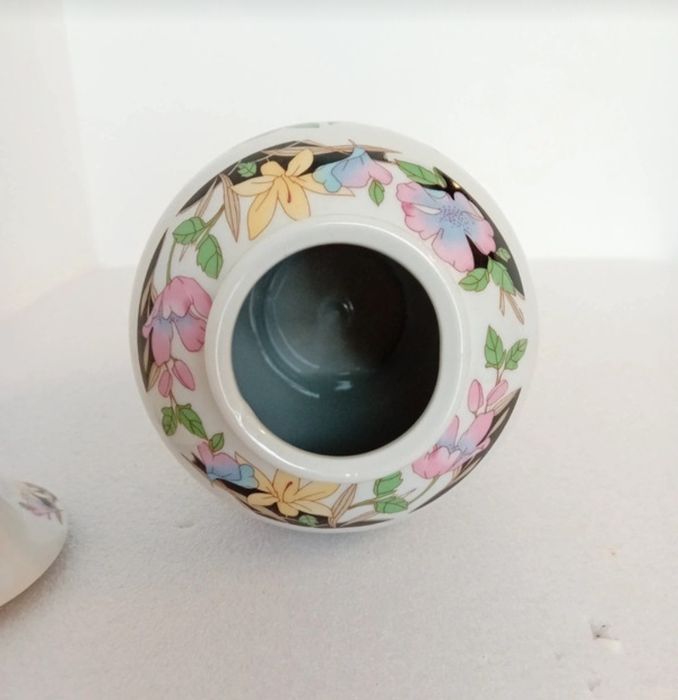 Pote Limoge pintura Asiática