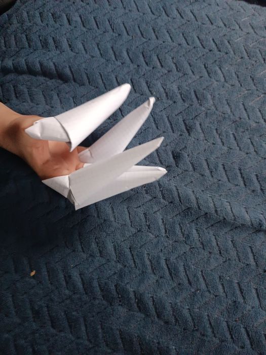 Origami szpony z papieru