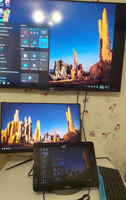 Surface Pro 4/5/6 докстанція від Logitech