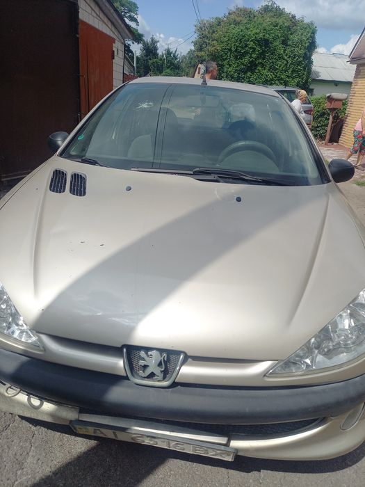 Продаю авто пежо 206 2008