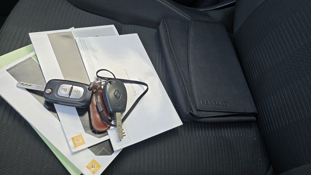 Renault Clio Break apenas 93000 c/novo