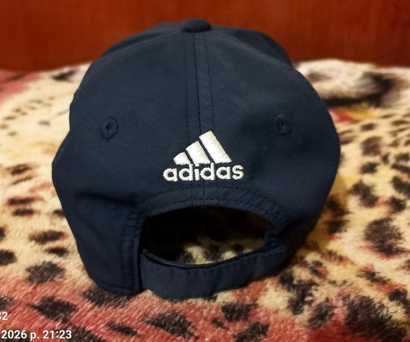 Кепка Adidas size M.