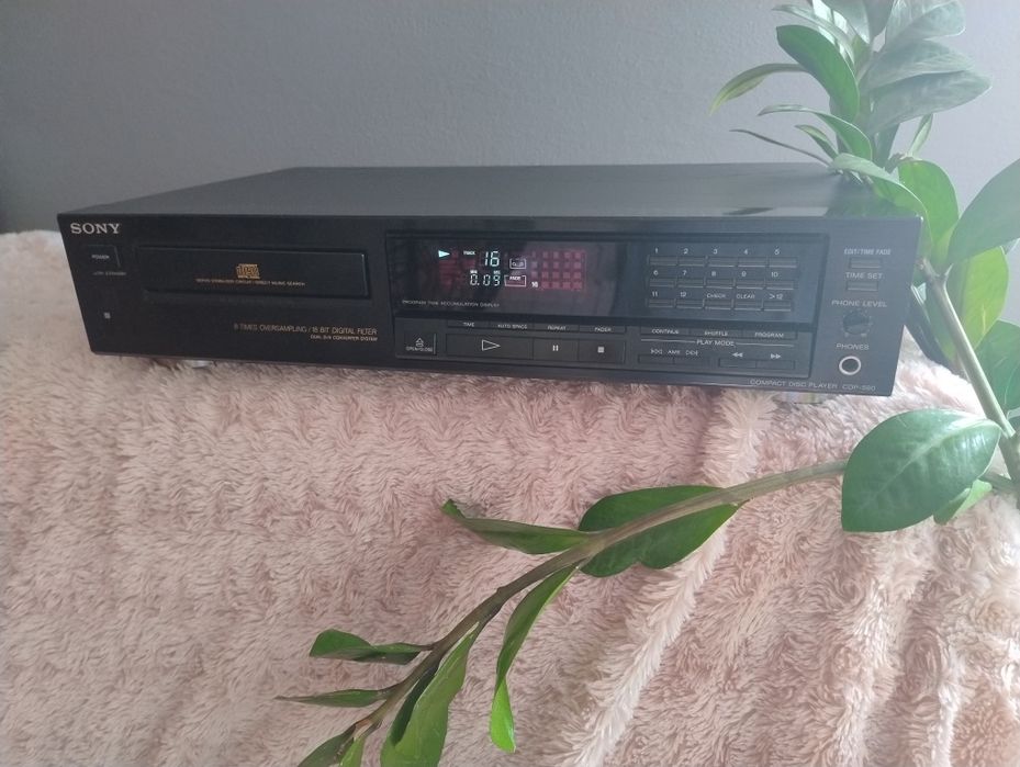 Odtwarzacz CD Sony cdp 590 z pilotem