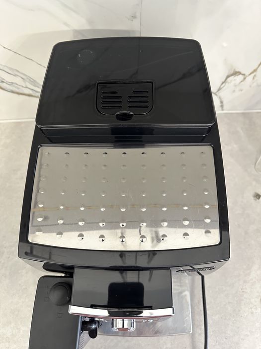 Ekspres do kawy Delonghi Cappuccino ECAM 23.450.B  bdb stan