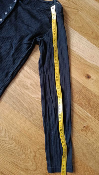 Czarna bluzka w prążek Sinsay XS 34 guziki henley basic