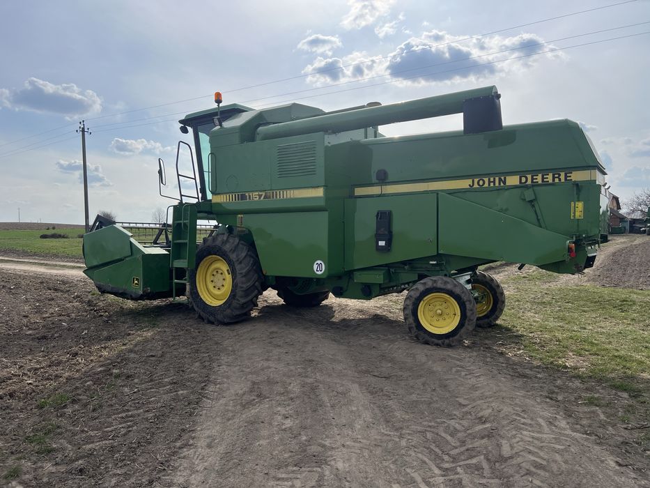 Свіжопривезений комбайн JOHN DEERE 1157 жатка Шумахер