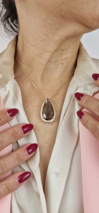 Colar Luxuoso com Pedra Natural Cravejado Micro Zirconia