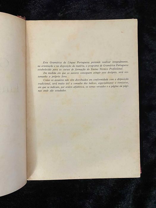 Gramática da Língua Portuguesa – José Salvado Sampaio & Orlando Pinto Baptista 4.ª edição Porto Editora c. 1963