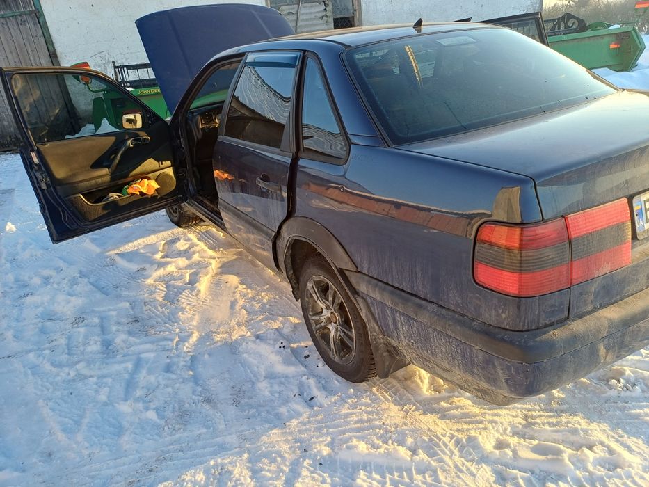 2100,  пасат Б4 газ-бенз