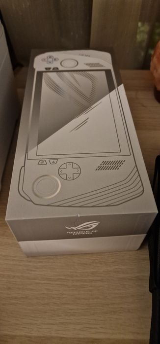 Asus Rog Ally Z1 Extreme