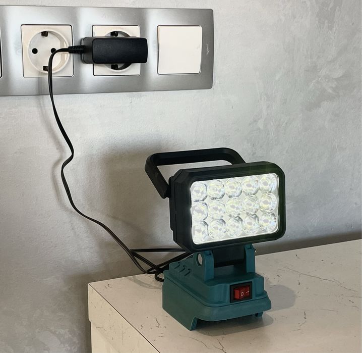 LED-лампа Прожектор з Акумулятором 18V(15 світлодіодів)