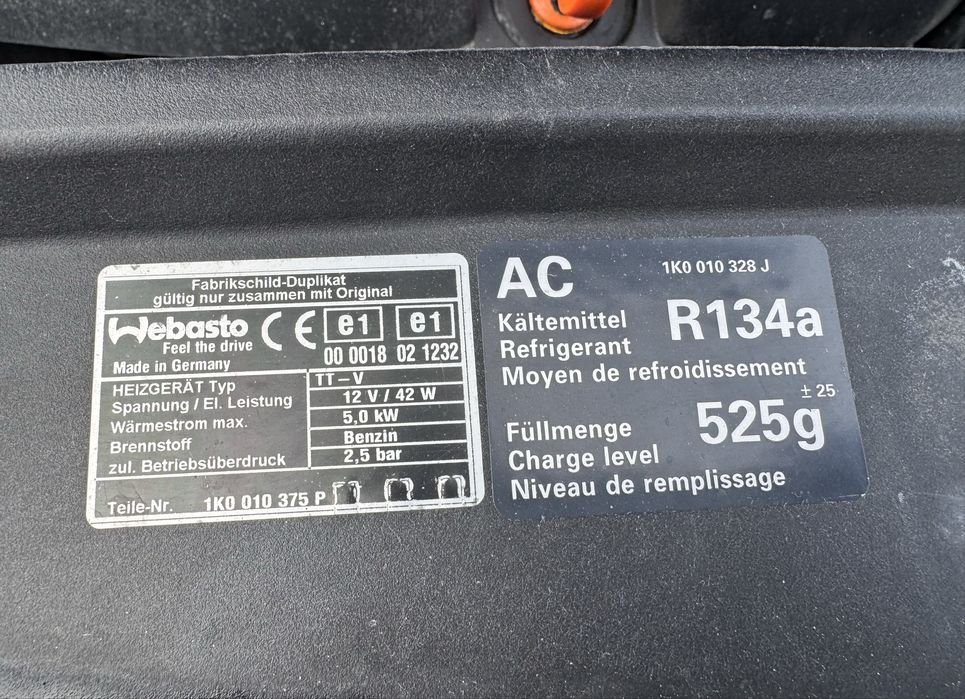 Volkswagen Golf V 2006 1.6MPI бензин