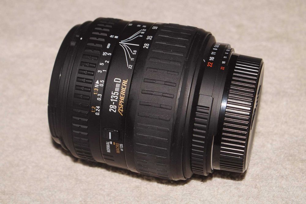 Sigma AF 28-135 f/3.8-5.6 D Macro для Nikon
