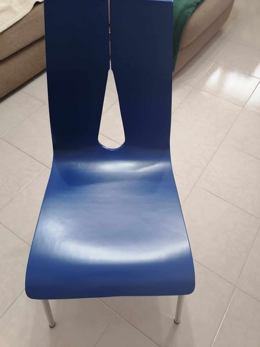 Cadeira nova azul