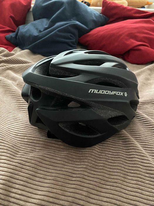 Czarny Kask Muddyfox