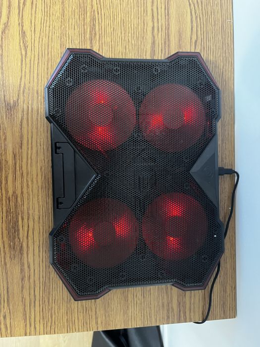 Podstawka chłodząca do laptopa – 4 wentylatory LED, regulowany kąt