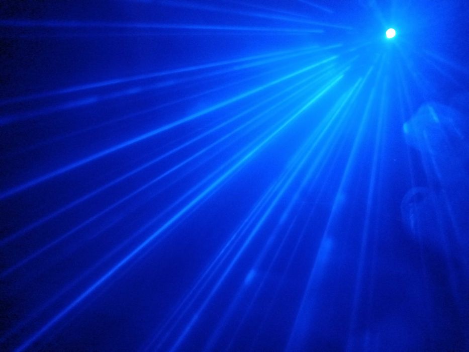 Laser Laserworld EL-250RGB Micro na imprezę party dyskotekę