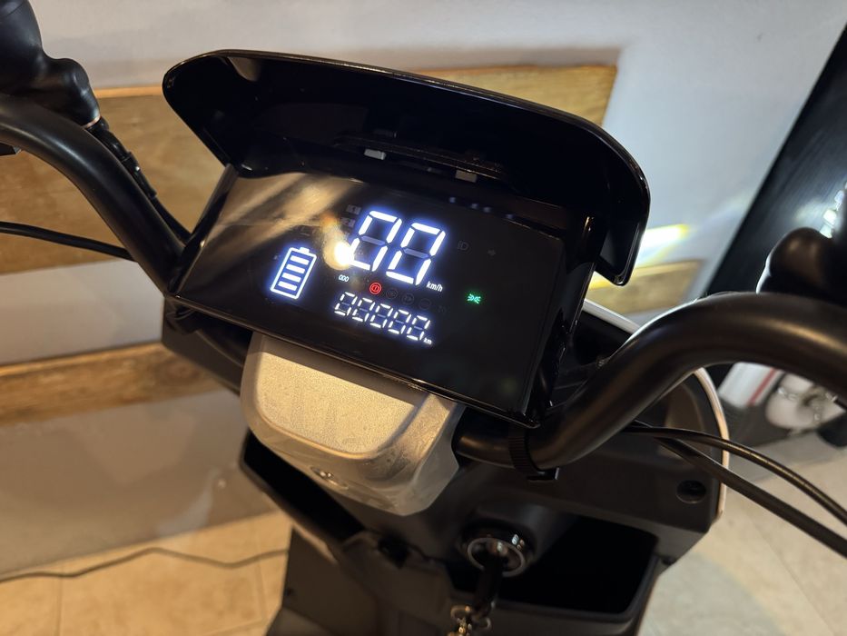 Scooter sem carta Vortex Goose Fox