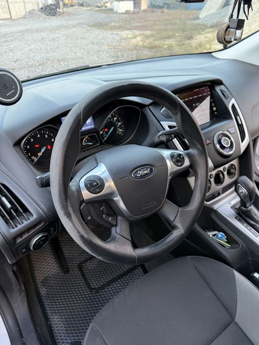 Автомобіль Ford Focus