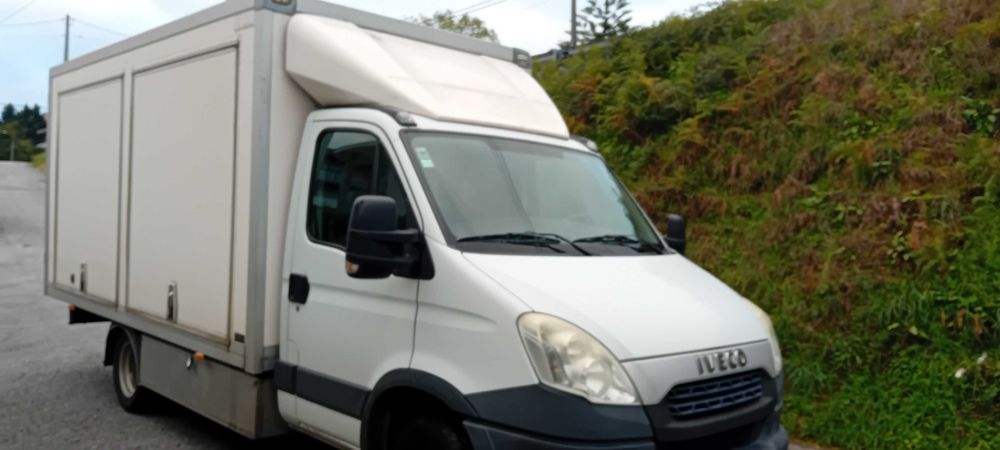 Iveco 35c17 contentor