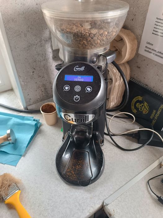 Професійна кавомашина La Cimbali m28