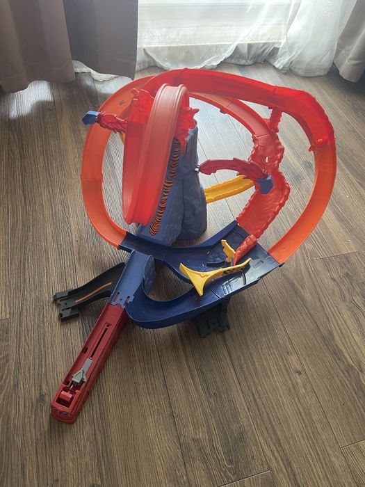 Hot Wheels трек вулкан (Хот Вілс)