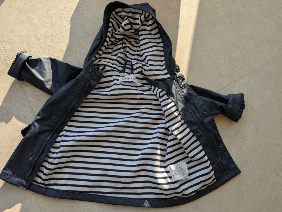 Kurtka przeciwdeszczowa z kapturem Babaluno rozmiar 80-86