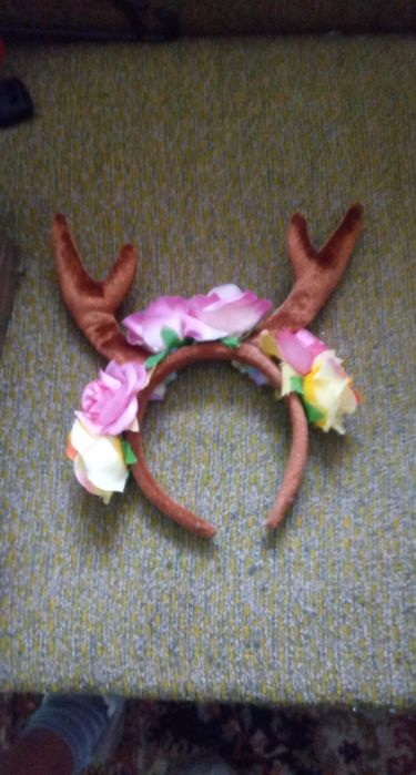 Opaska z kwiatami i rogami