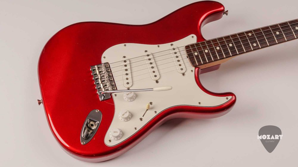 Fender Japan ST62-58US Stratocaster '62 Reissue - Candy Apple Red - Crafted in Japan