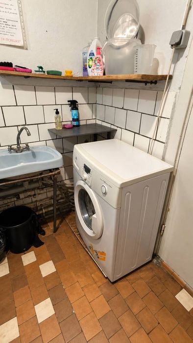 Продам кімнату в гуртожитку вул. Молодіжна