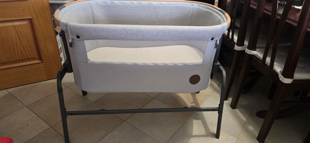 Berço  Maxi-Cosi Iora Co-Sleeper Bedside Crib.