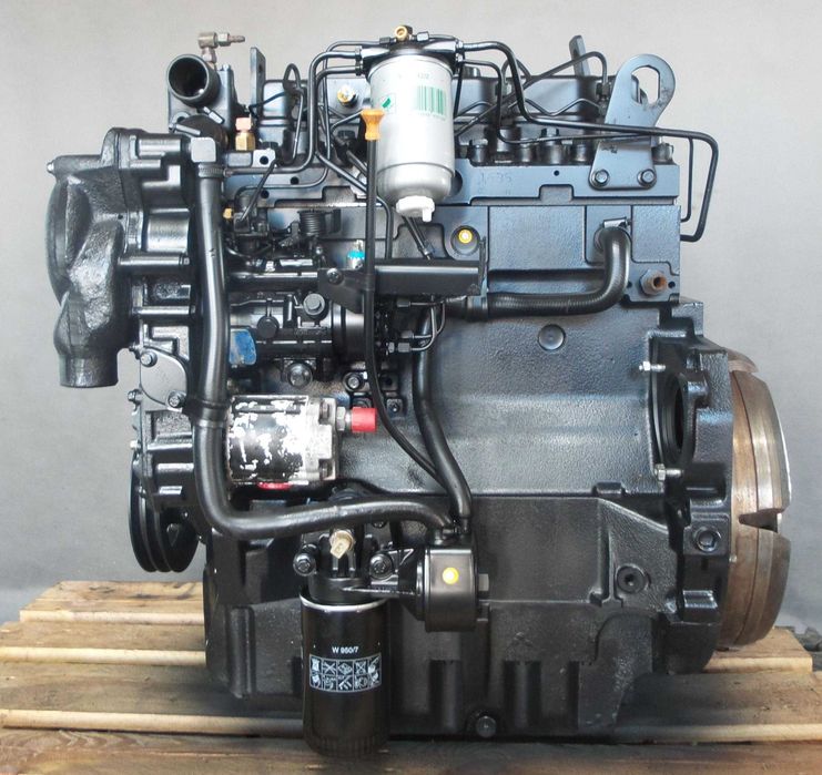 Remont silnika - Perkins 1004 - koparka ładowarka kruszarka itp
