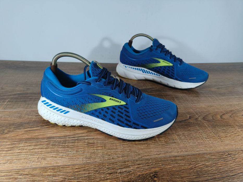 Кросівки Brooks 45р