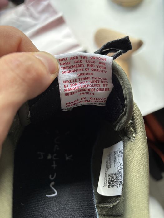 Travis Scott Jordan 1 Retro Low OG SP Medium Olive