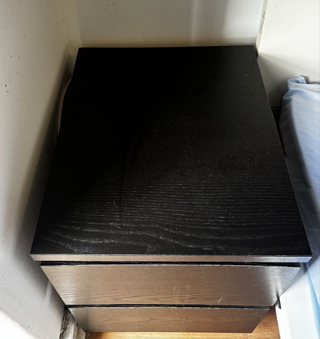 Cômoda com duas gavetas