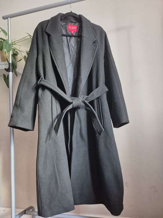 Nowy bez metki płaszcz Guess klasyczny . Rozmiar XL duży