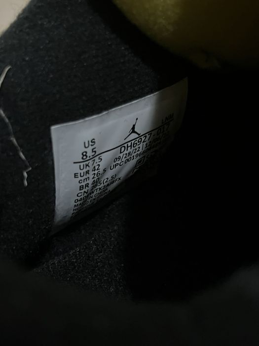 Air Jordan 4 Retro Yellow Thunder