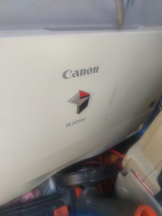 Продам принтер Canon IR2016J