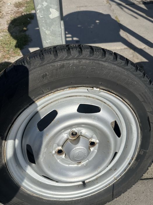 Продам резину.