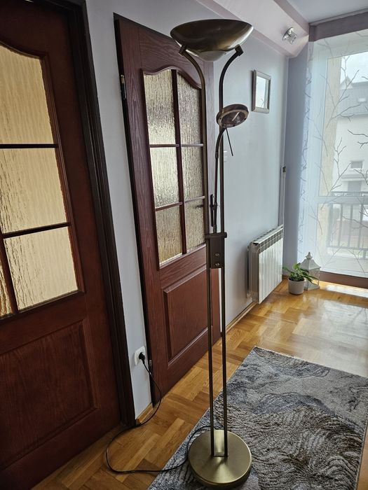 Lampa podłogowa stojąca