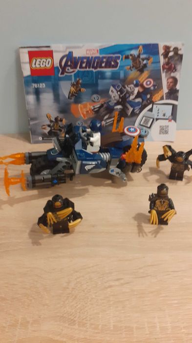 Lego Avengers 76123