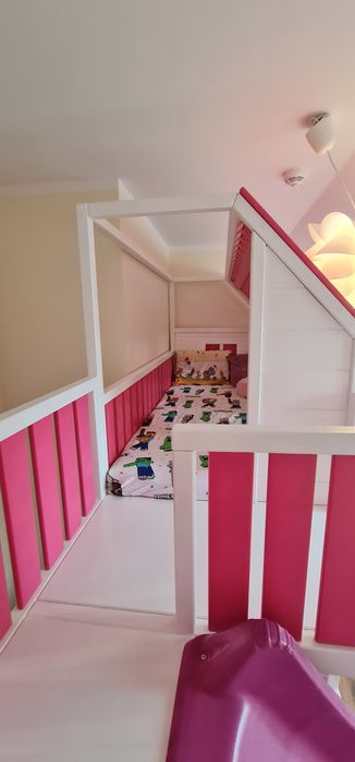 Łóżko piętrowe domek drewniany 90x190