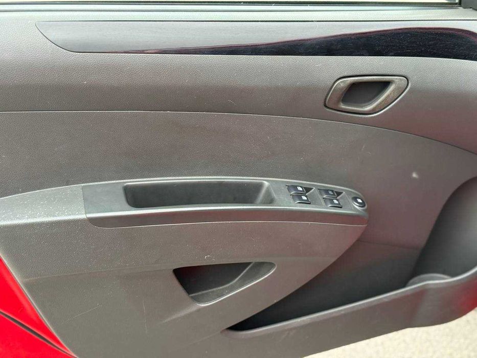 Chevrolet Spark 2010, 1.0 бензин, механика