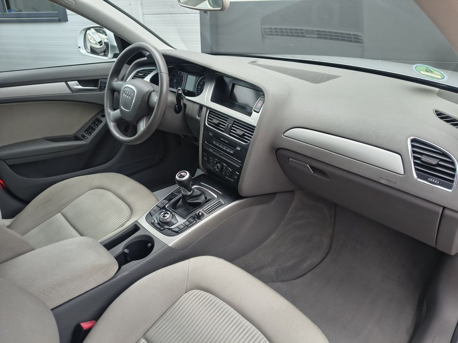 Audi a4b8 Benzyna Niemcy Tanio Okazja Alufelga Klimatyzacja b7