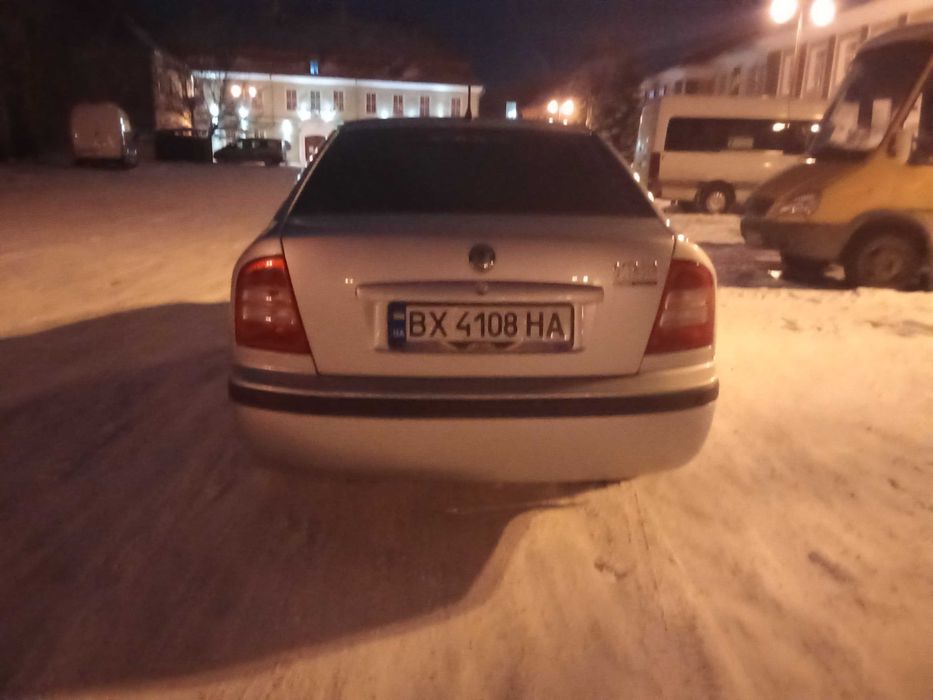 Продам Шкоду тур 1.6