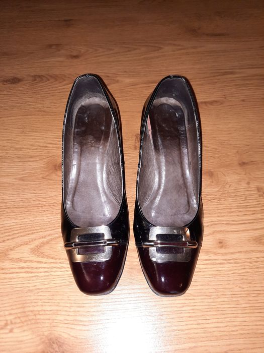 Лаковые туфли туфли