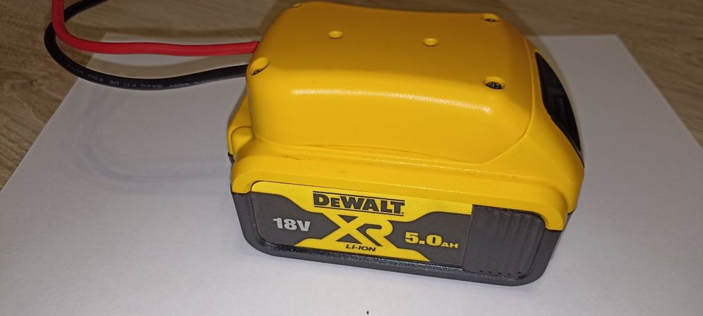 Adapter bateri DeWalt
