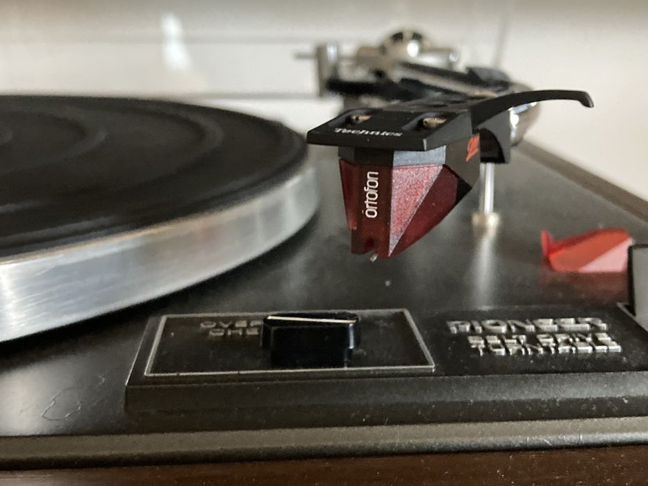 Gira discos Pioneer PL12D em estado pristino