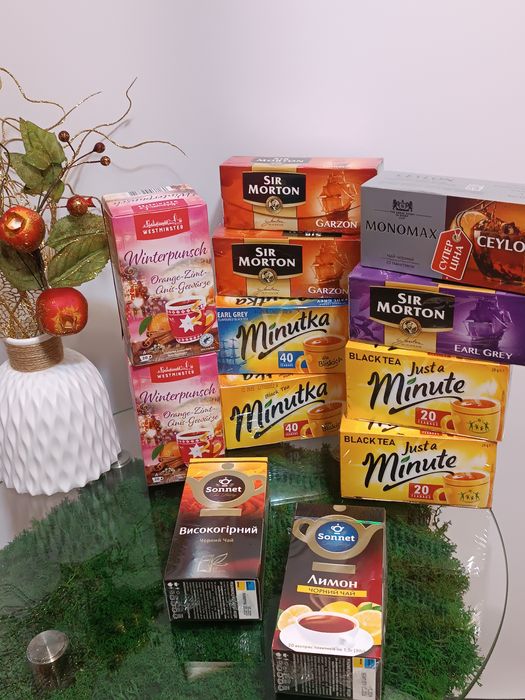 Набір рiзного чаю в пакетах . 12 шт