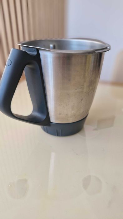 Sprzedam Thermomix TM5.